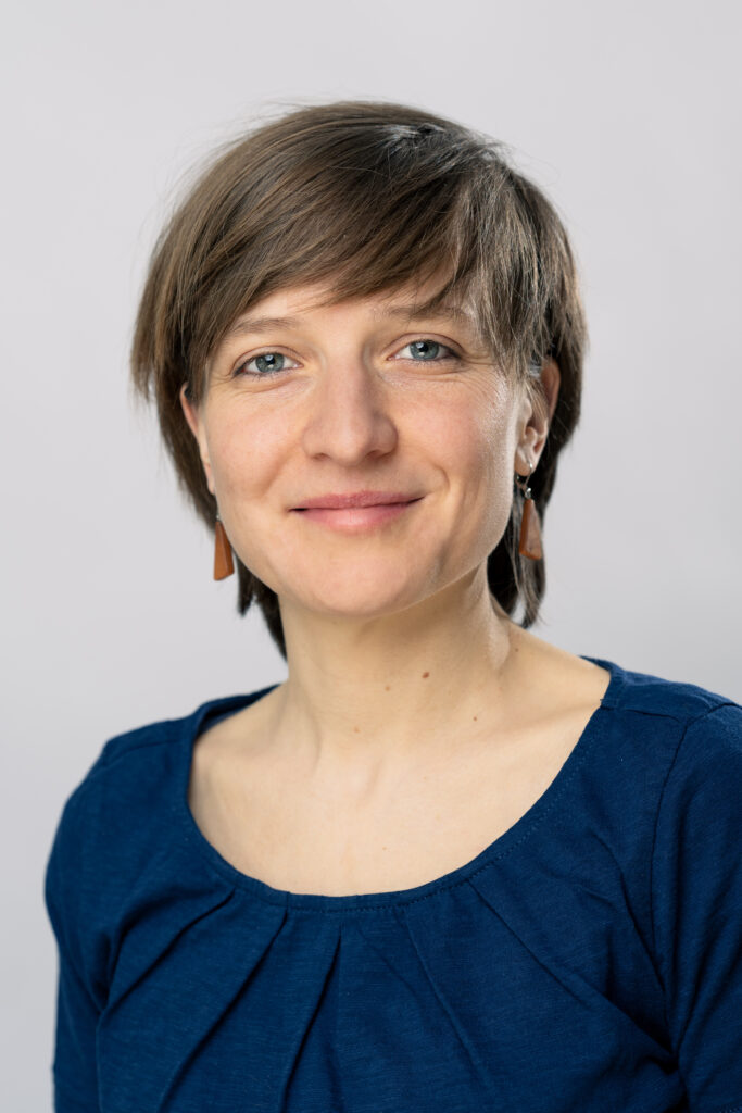 Sarah Lena Laustroer