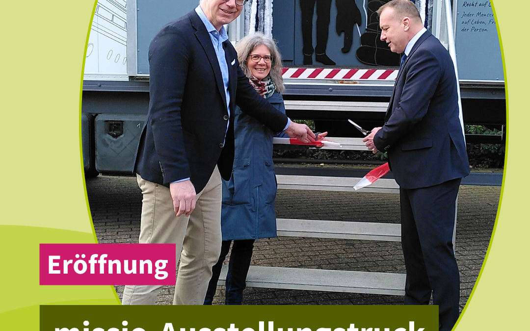 Schlüsselübergabe des missio-Trucks „Eine Welt. Keine Sklaverei.“